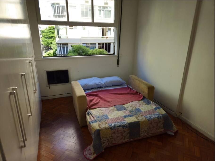 Apto Completo Em Copacabana Apartamento *